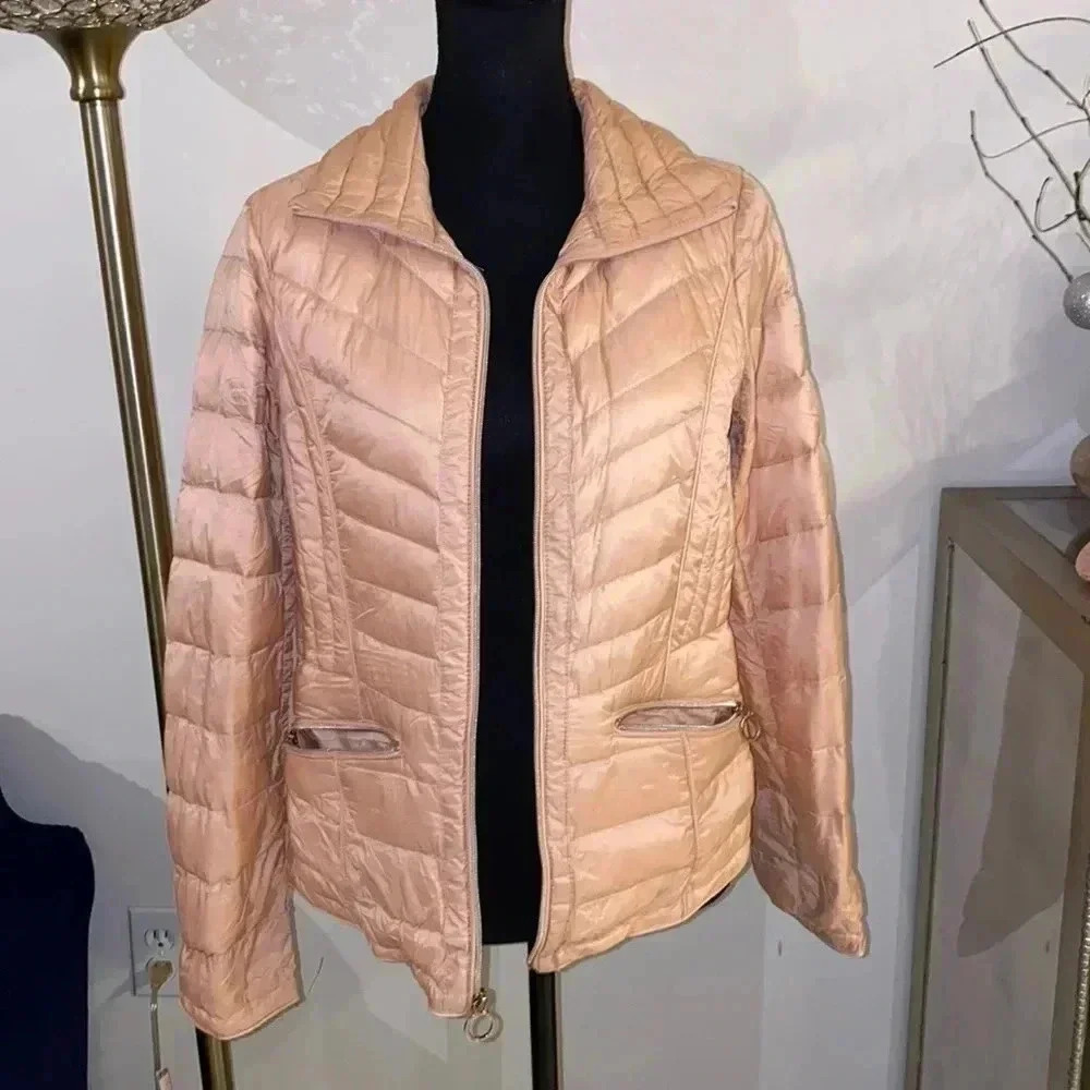 Michael Kors puffer jacket size medium - Picture 2 of 6